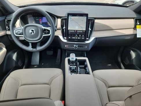 New 2026 Volvo XC90 B5 Plus image 11