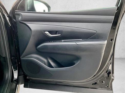 Used 2025 Hyundai Tucson SEL FWD image 19