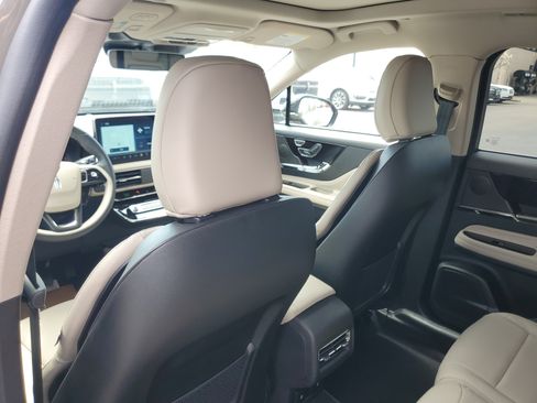 New 2026 Lincoln Corsair Reserve AWD/4WD image 26