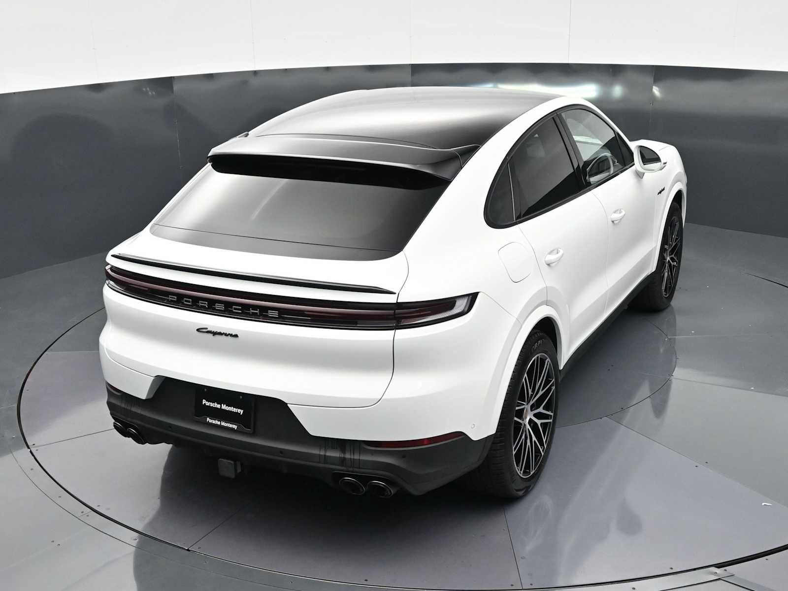 New 2025 Porsche Cayenne E-Hybrid Coupe AWD/4WD image 40