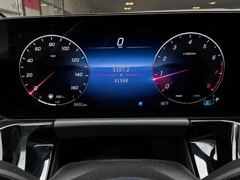 Used 2025 Mercedes-Benz GLA 250 image 44
