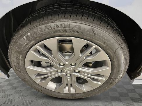 New 2026 Honda Odyssey Touring image 13