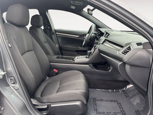 Used 2019 Honda Civic Sport image 11