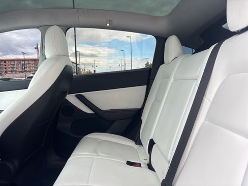 Used 2021 Tesla Model Y Performance image 20