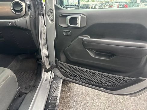 Used 2020 Jeep Gladiator Sport w/ Quick Order Package 24S AWD/4WD image 19