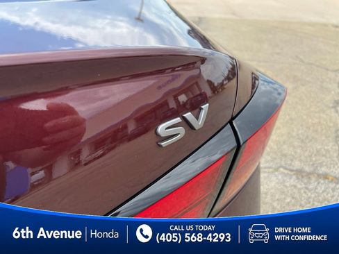 Used 2024 Nissan Altima 2.5 SV FWD image 14