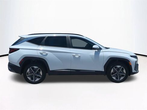 Used 2025 Hyundai Tucson SEL AWD/4WD image 4