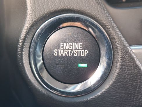 Used 2019 Chevrolet Suburban Premier AWD/4WD image 22