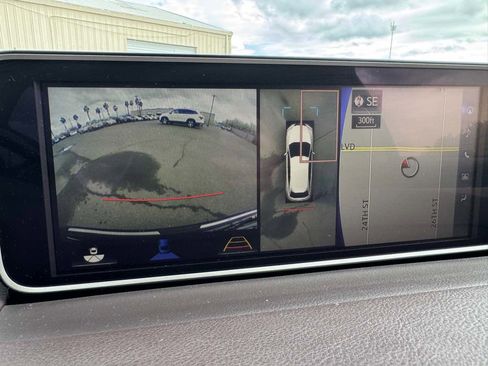 Used 2018 Lexus RX 350L Luxury image 35