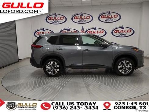 Used 2023 Nissan Rogue SV image 9