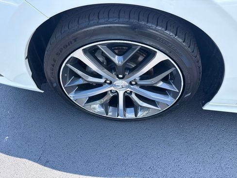 Used 2023 Honda Civic Touring image 38