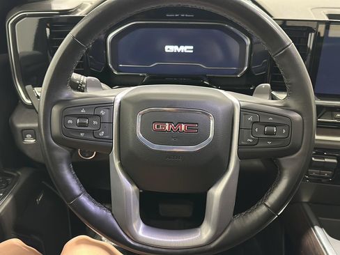 Used 2024 GMC Sierra 1500 SLT w/ SLT Premium Plus Package AWD/4WD image 9
