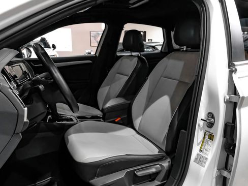Used 2020 Volkswagen Jetta R-Line w/ R-Line Cold Weather Package FWD image 37