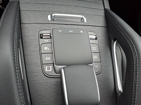 Used 2026 Mercedes-Benz GLE 350 4MATIC image 18