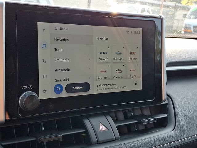 Used 2025 Toyota RAV4 XLE FWD image 17