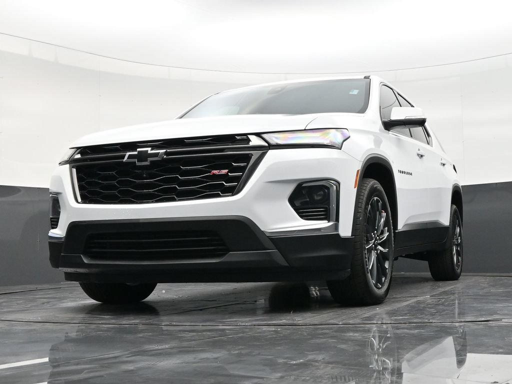 Used 2023 Chevrolet Traverse RS FWD image 26