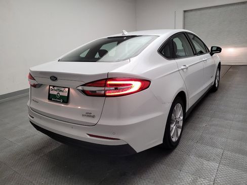 Used 2019 Ford Fusion SE FWD image 7