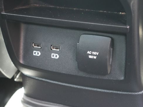 Used 2019 Ford Ranger XLT w/ Equipment Group 302A Luxury AWD/4WD image 29