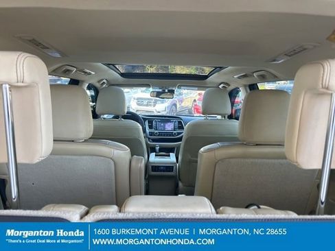 Used 2015 Toyota Highlander Limited Platinum image 35