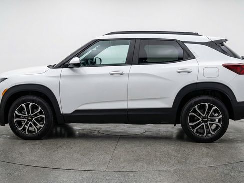 Used 2025 Chevrolet TrailBlazer LT image 5