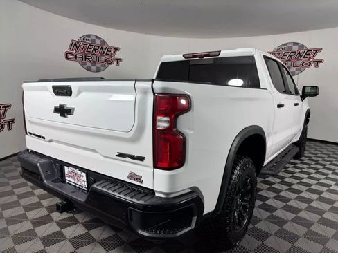 Used 2024 Chevrolet Silverado 1500 ZR2 w/ Technology Package image 7
