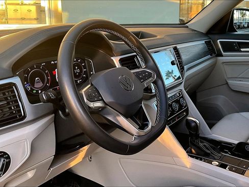 Used 2022 Volkswagen Atlas SE image 14