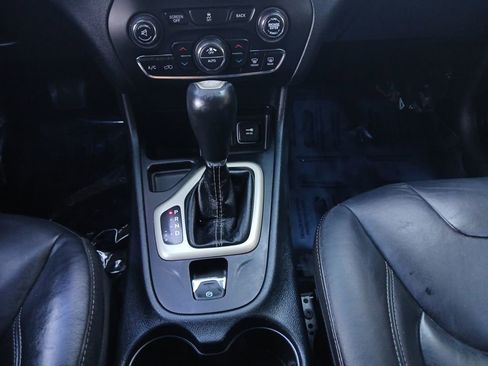 Used 2016 Jeep Cherokee High Altitude w/ Technology Group image 9