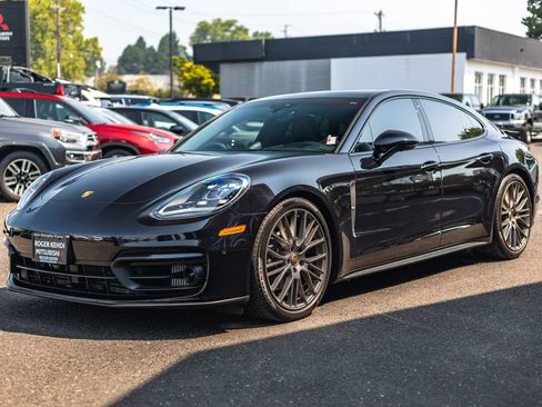 Used 2023 Porsche Panamera 4 Platinum Edition AWD/4WD image 4