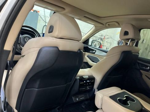 Used 2025 Acura MDX SH-AWD image 21