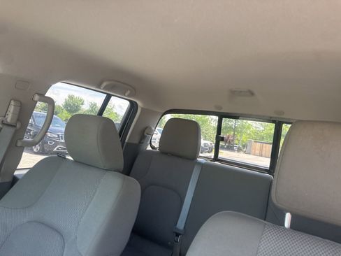 Used 2019 Nissan Frontier SV w/ Value Truck Package RWD image 14