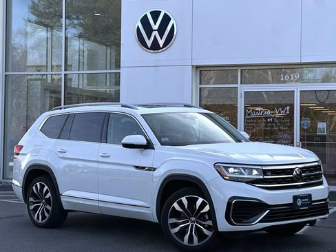 Certified 2022 Volkswagen Atlas SEL Premium image 1