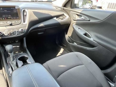 Used 2024 Chevrolet Malibu LT FWD image 16