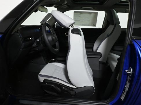 Used 2025 MINI Cooper S image 30