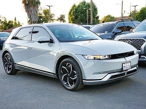 Used 2024 Hyundai Ioniq 5 Limited RWD image 2