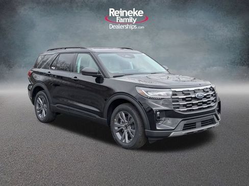New 2026 Ford Explorer Active w/ Active Comfort Package AWD/4WD image 3
