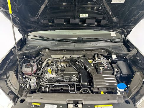 Used 2023 Volkswagen Taos S image 33