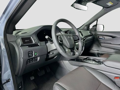 Used 2026 Honda Ridgeline Black Edition image 4