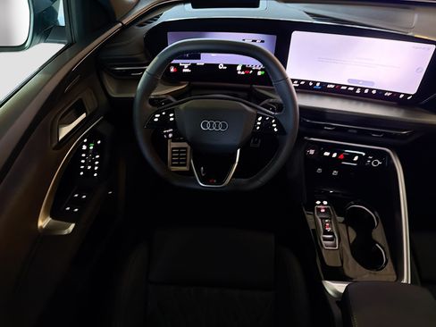 New 2026 Audi SQ5 Premium Plus AWD/4WD image 16