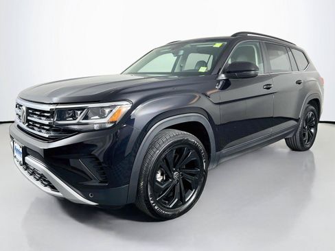 Used 2022 Volkswagen Atlas SE AWD/4WD image 2