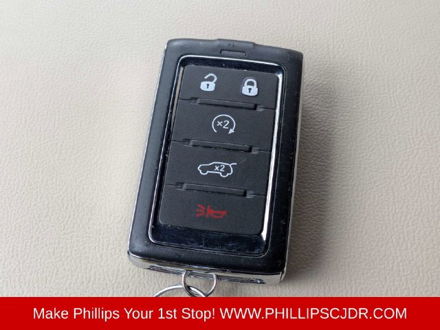 Used 2024 Jeep Grand Cherokee L Limited w/ Black Appearance Package AWD/4WD image 28