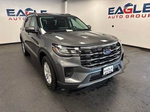 New 2026 Ford Explorer Active AWD/4WD image 2