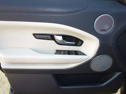 Used 2016 Land Rover Range Rover Evoque HSE image 14