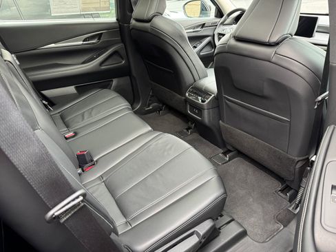 Used 2025 INFINITI QX60 Luxe image 20