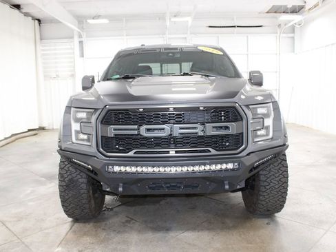 Used 2018 Ford F150 Raptor w/ Equipment Group 802A Luxury image 3