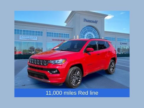 Certified 2022 Jeep Compass Limited AWD/4WD image 1