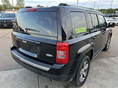 Used 2017 Jeep Patriot High Altitude AWD/4WD image 5