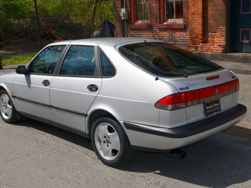 Used 1997 Saab 900 S FWD image 4