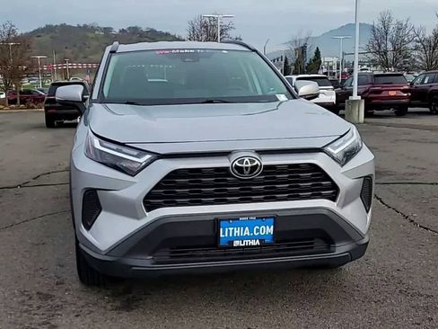 Used 2024 Toyota RAV4 XLE image 3