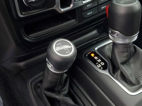 Used 2023 Jeep Wrangler Unlimited Sport AWD/4WD image 20