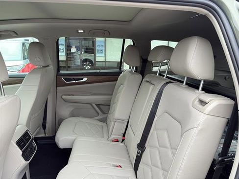 New 2026 Volkswagen Atlas SE image 14